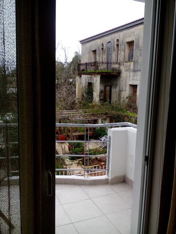 Erofili Apartments Souda Bagian luar foto