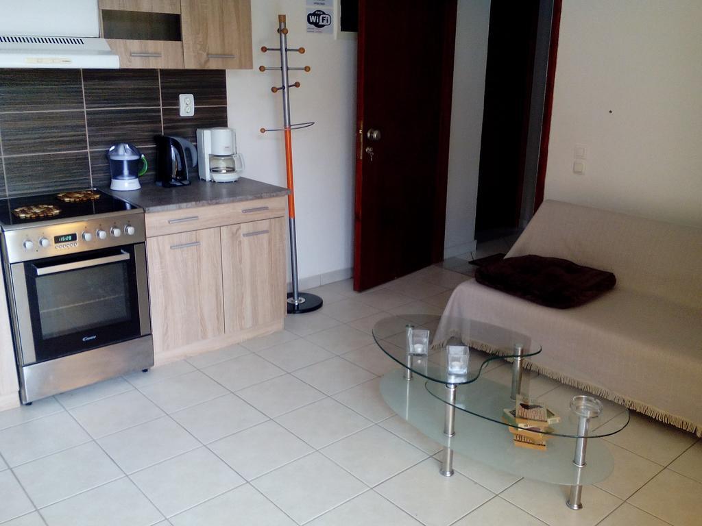 Erofili Apartments Souda Bagian luar foto